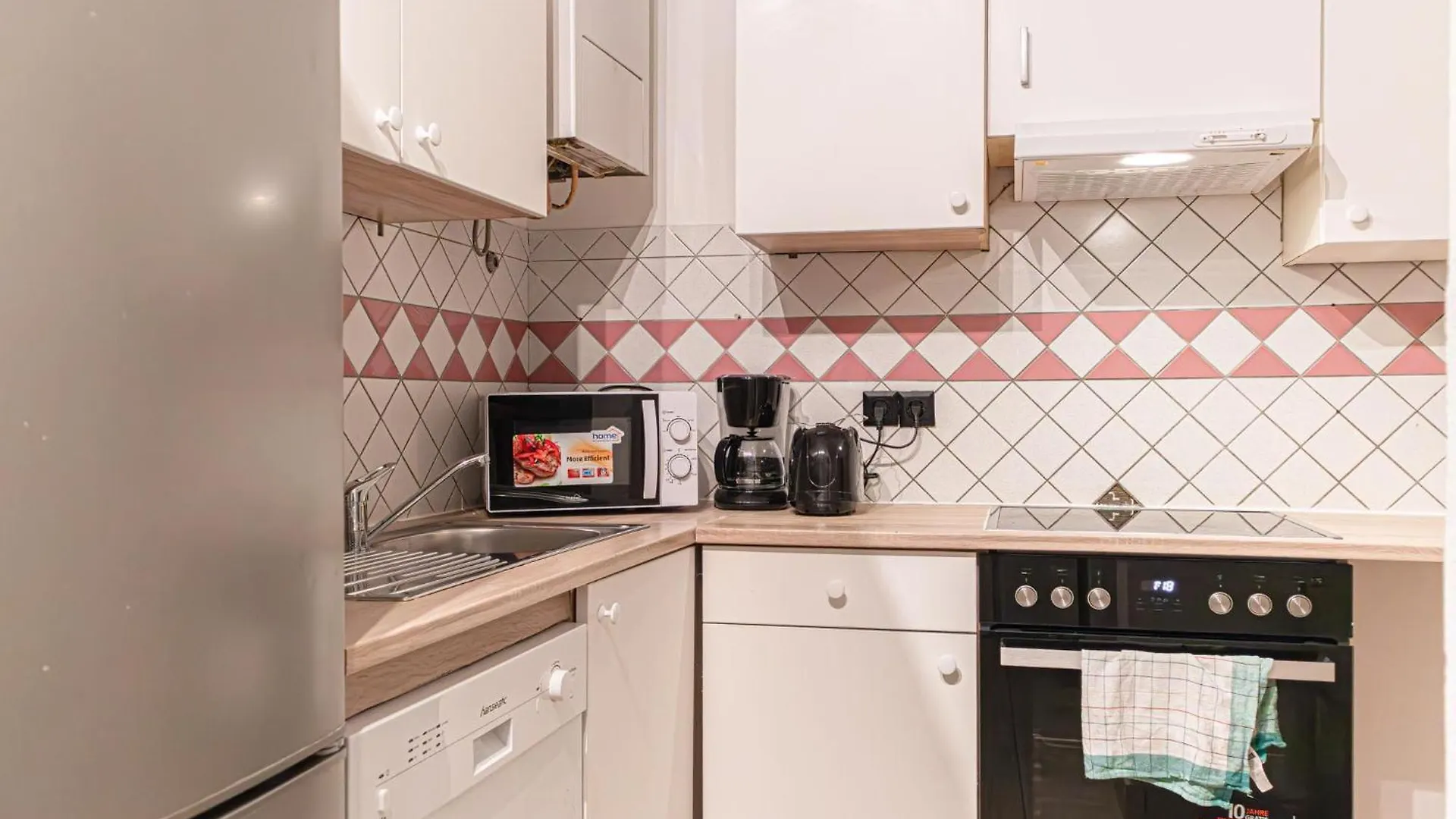 Central & Affordable 3Br The Vienna Haven Apartment