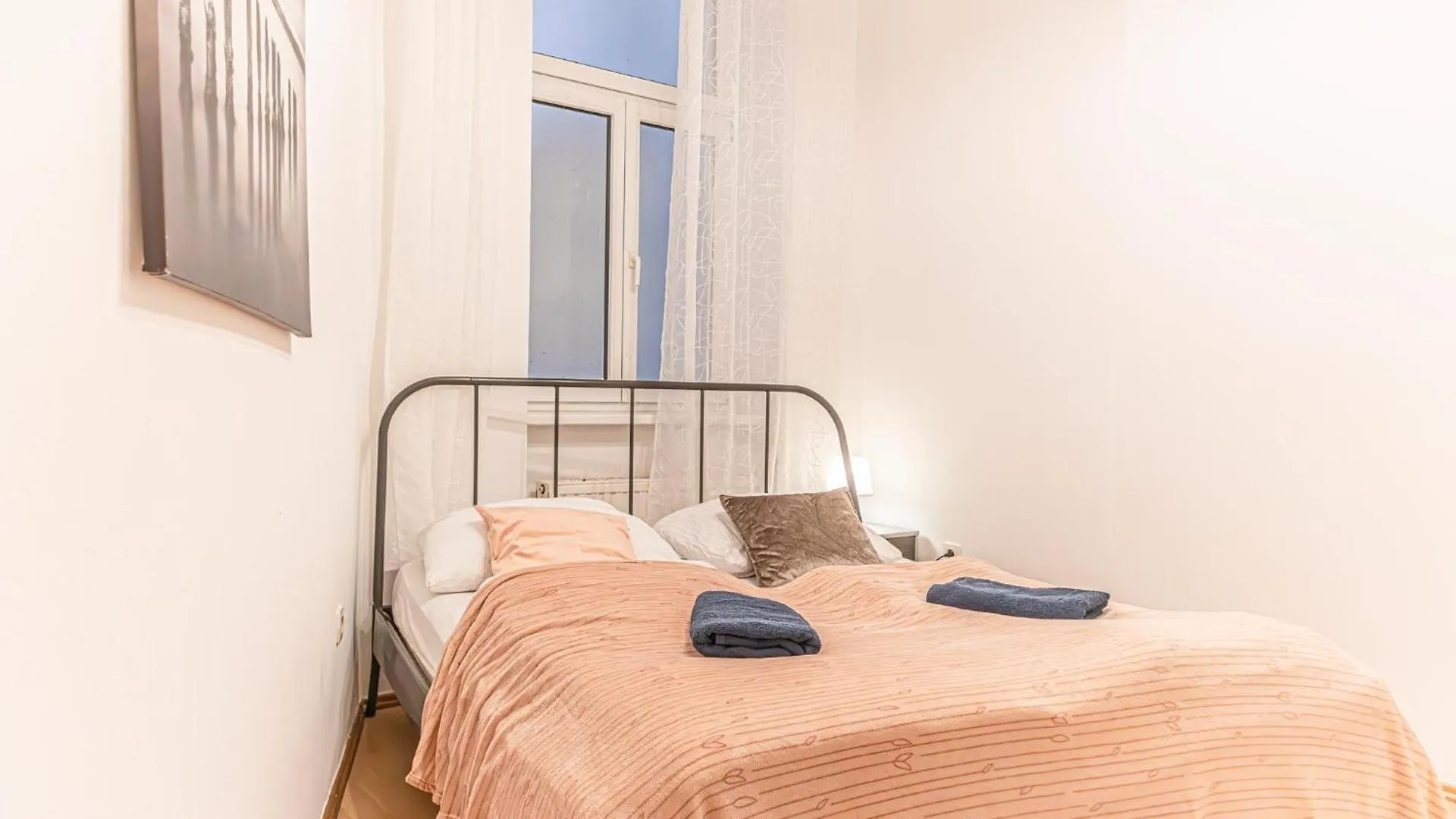 Central & Affordable 3Br The Vienna Haven